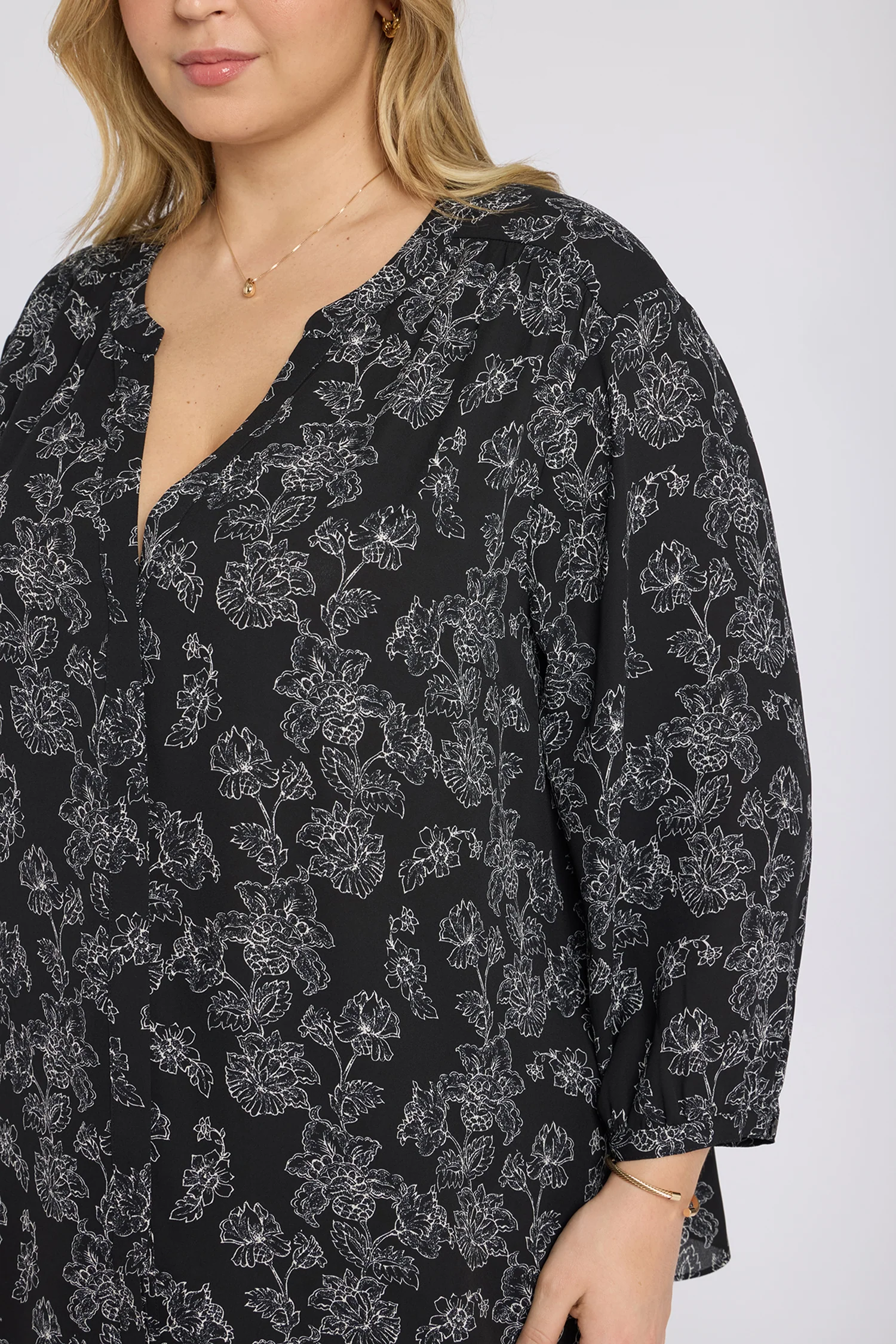Pintuck Blouse In Plus Size - Floralesque - Image 5