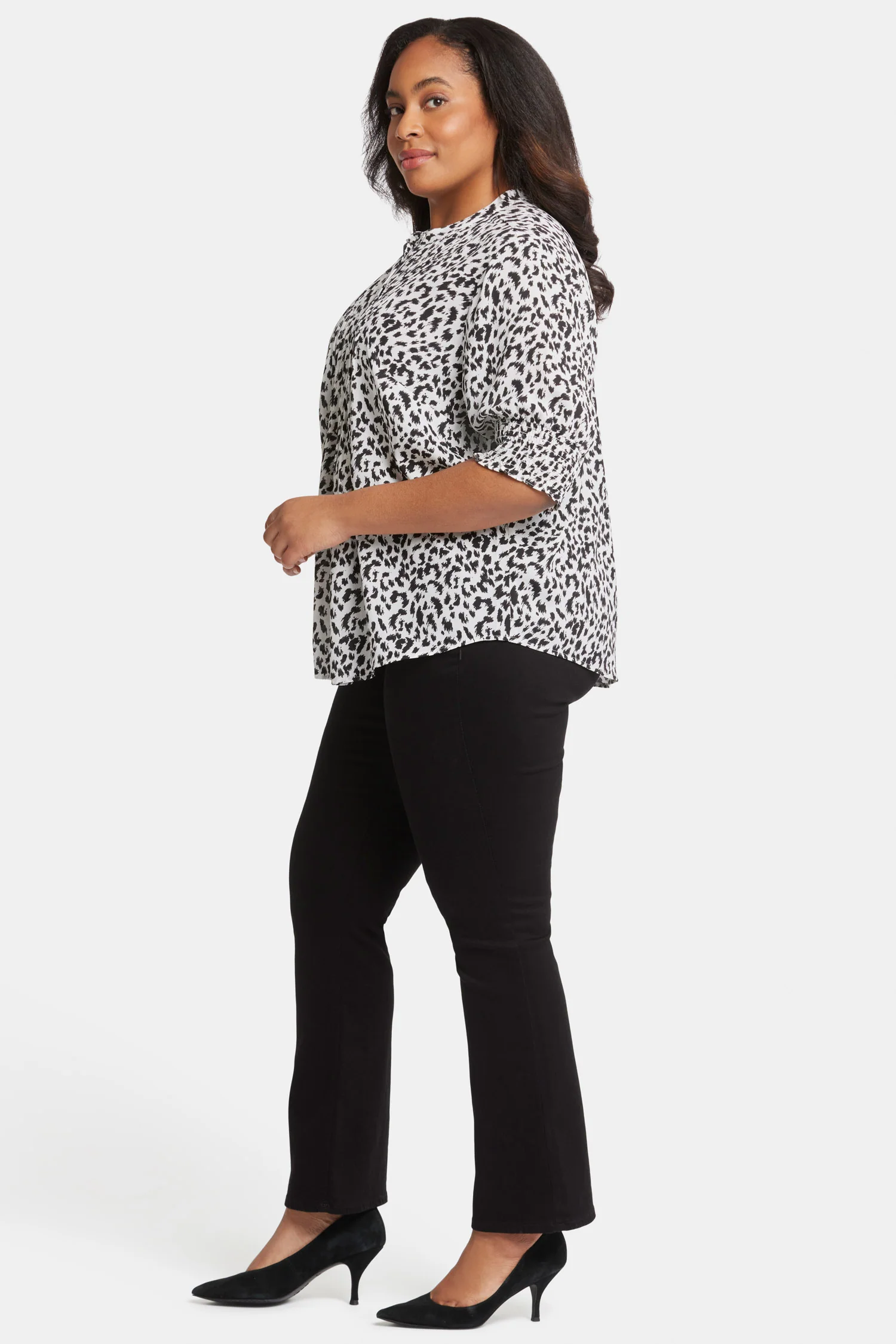 Pleated Peasant Blouse In Plus Size - Gato - Image 3