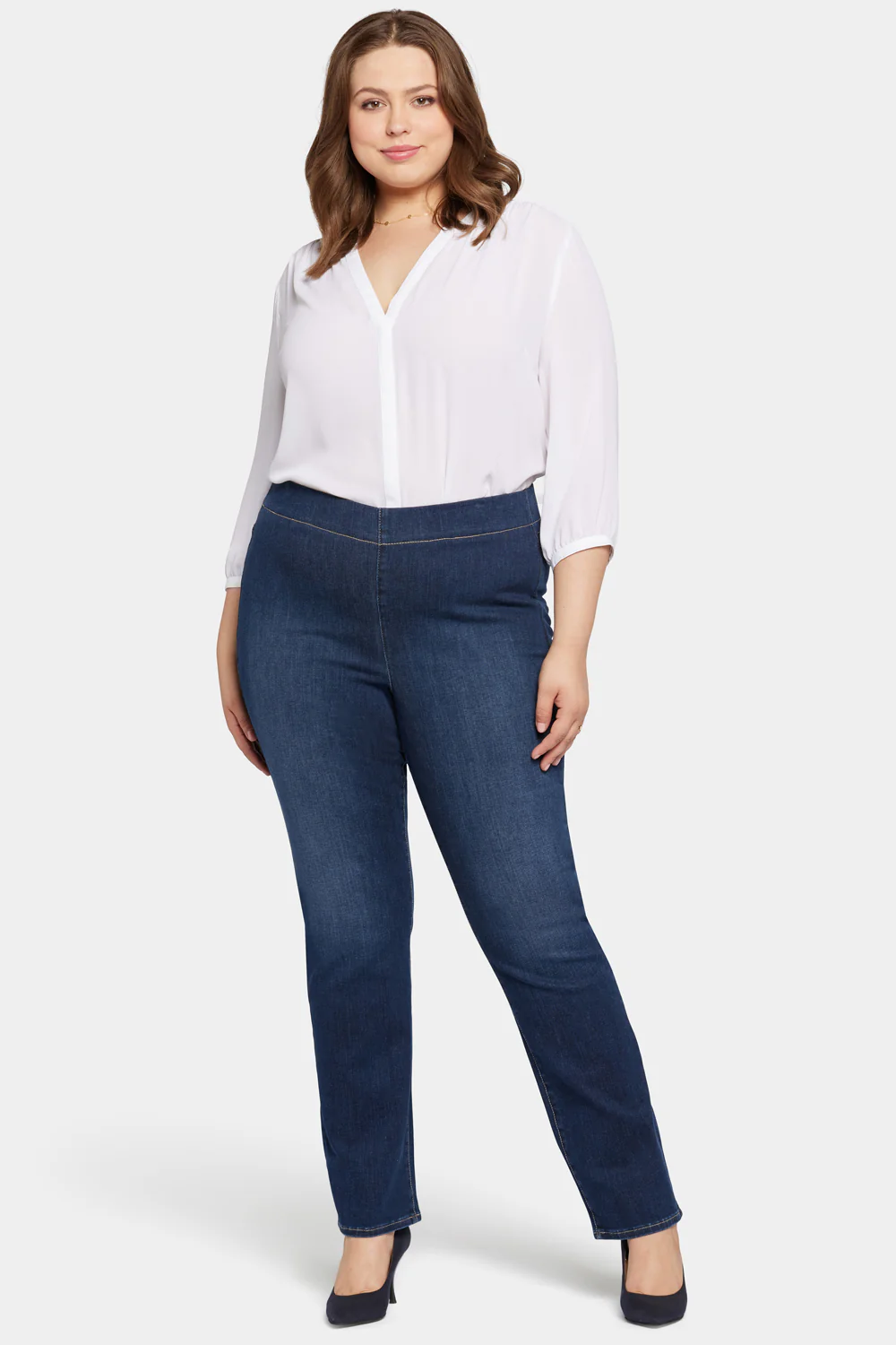 Pull-On Straight Jeans In Plus Size - Wonderland - Image 4