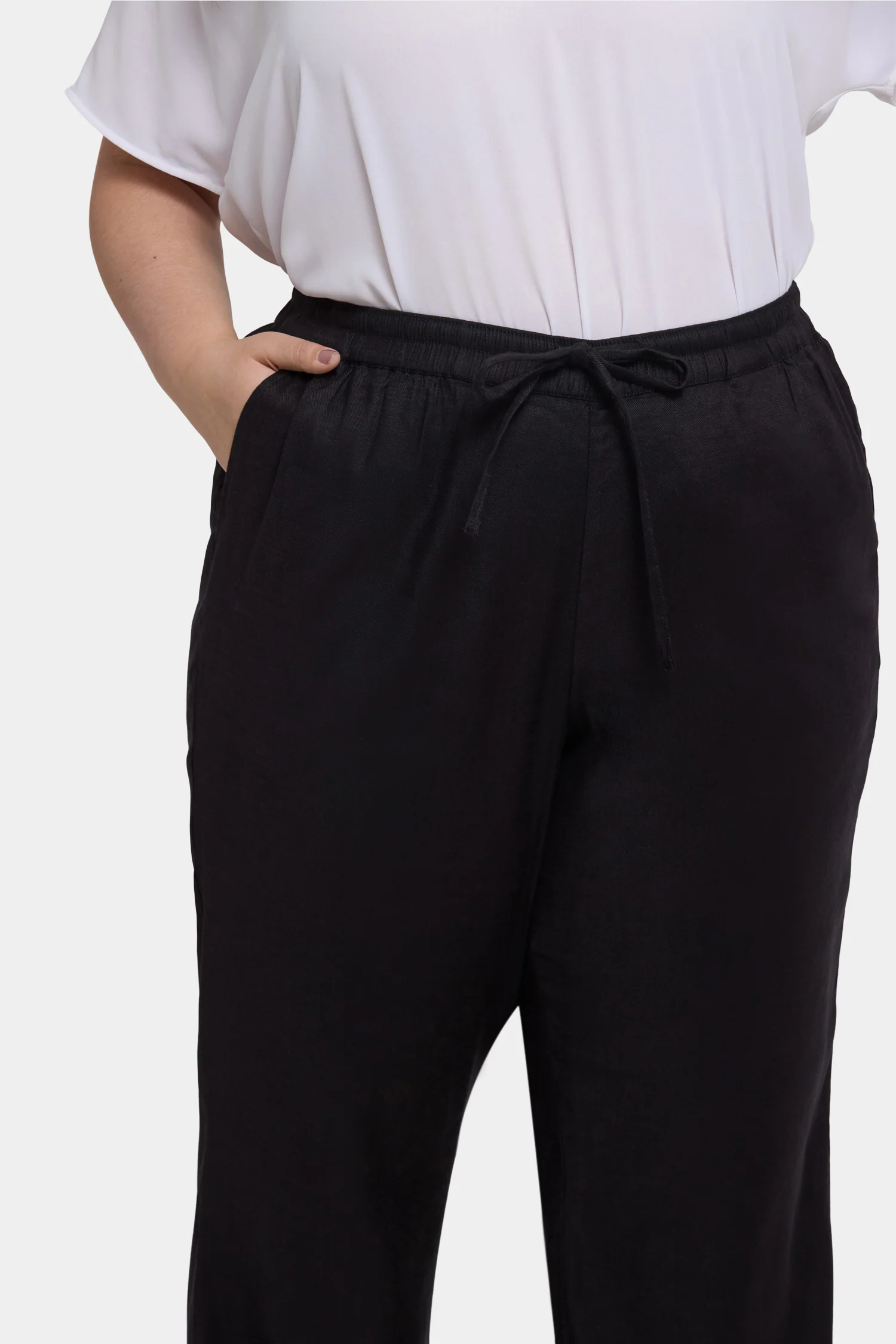 Relaxed Drawstring Pull-On Pants In Plus Size - Black - Image 5