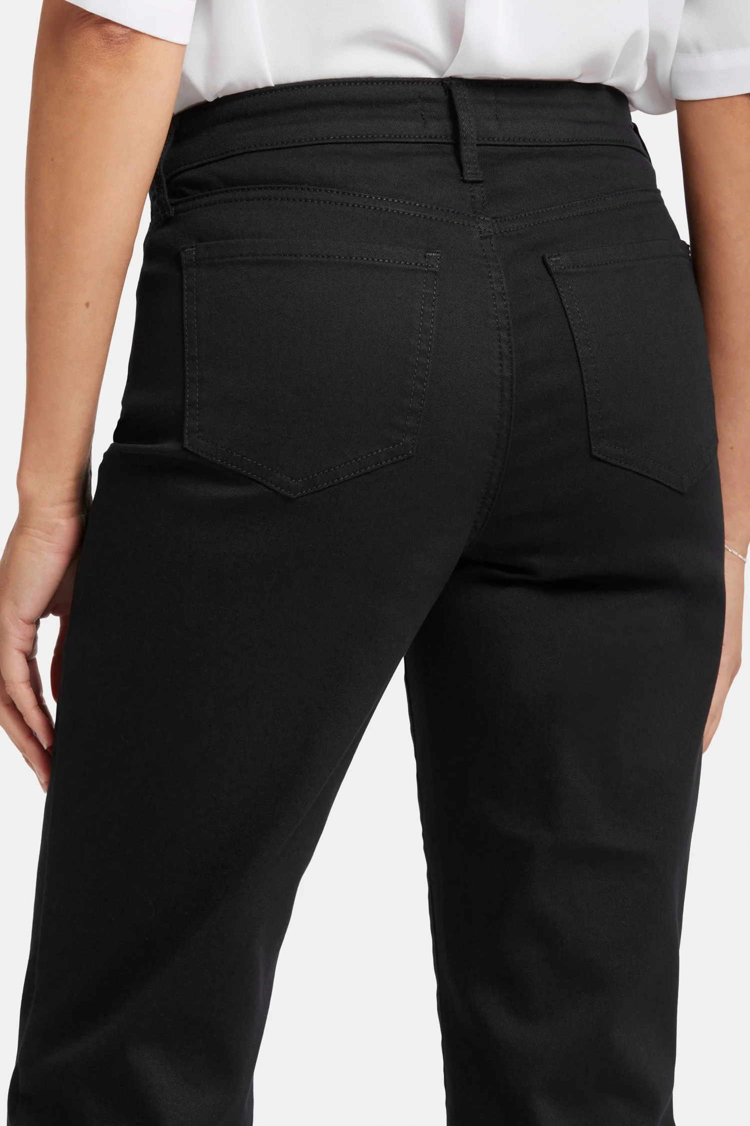 Relaxed Piper Crop Jeans - Black - Image 6