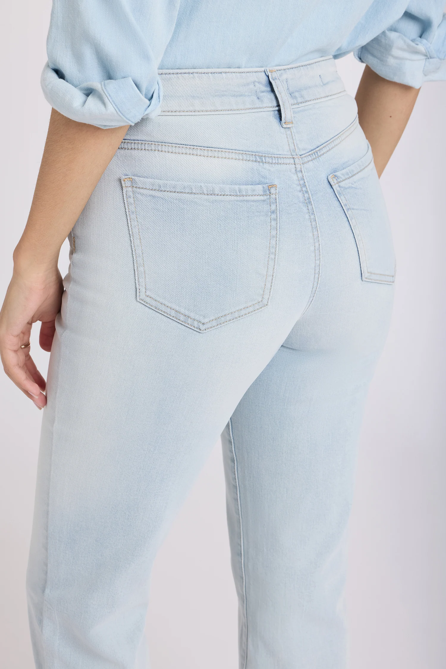 Piper Relaxed Crop Jeans - Desert Shoreline - Image 5