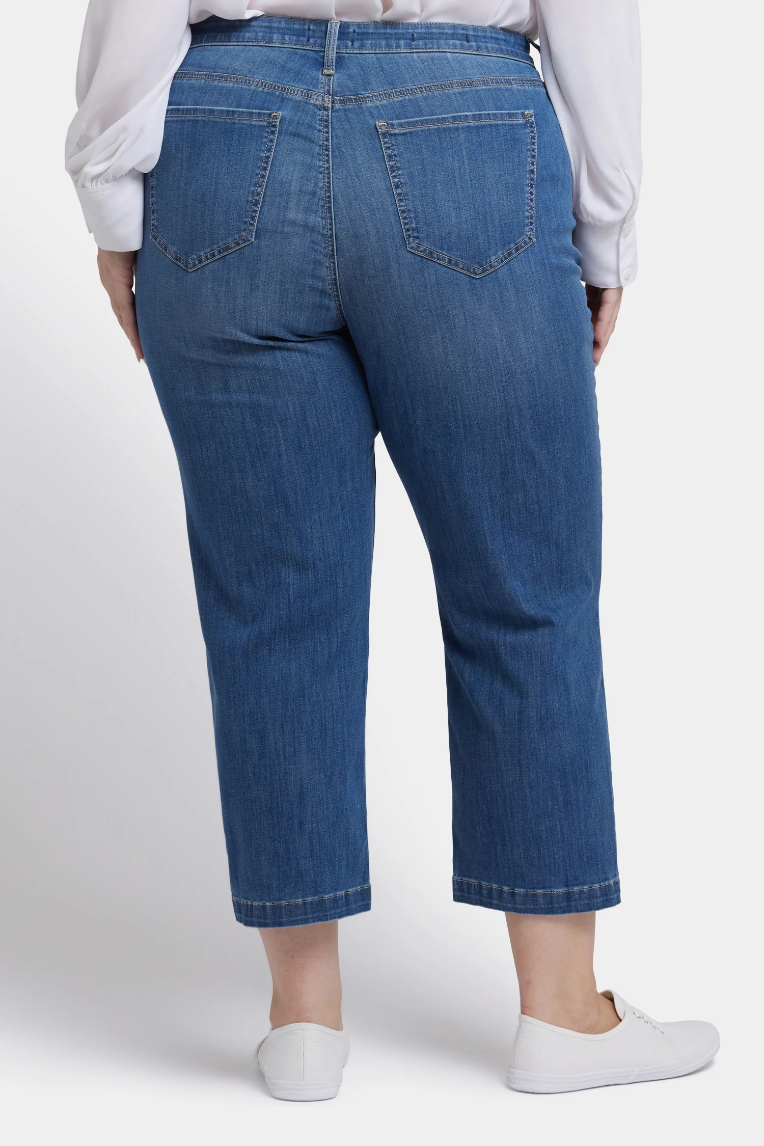 Relaxed Piper Crop Jeans In Plus Size - Costa Brava - Image 2