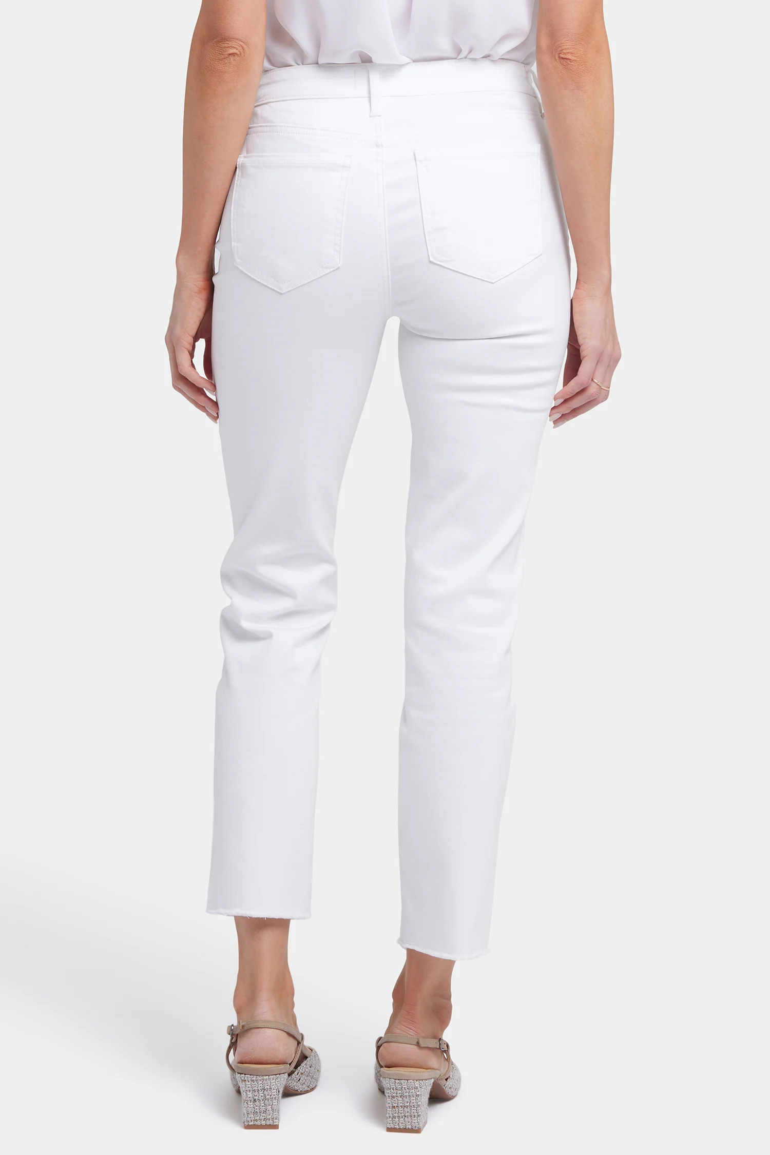 Sheri Slim Ankle Jeans In Petite - Optic White - Image 2