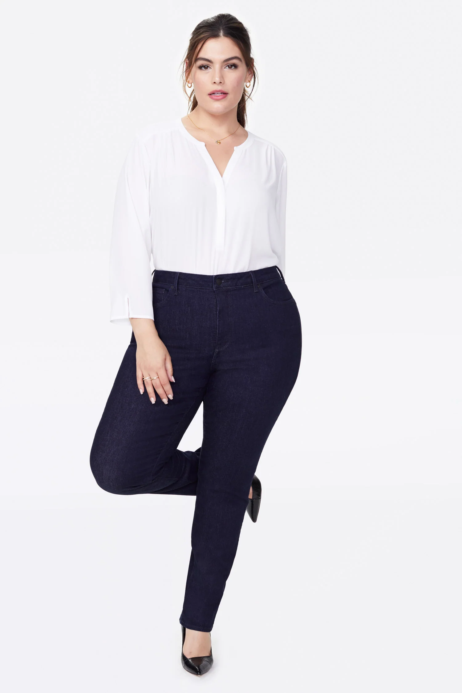 Sheri Slim Jeans In Plus Size - Rinse - Image 6