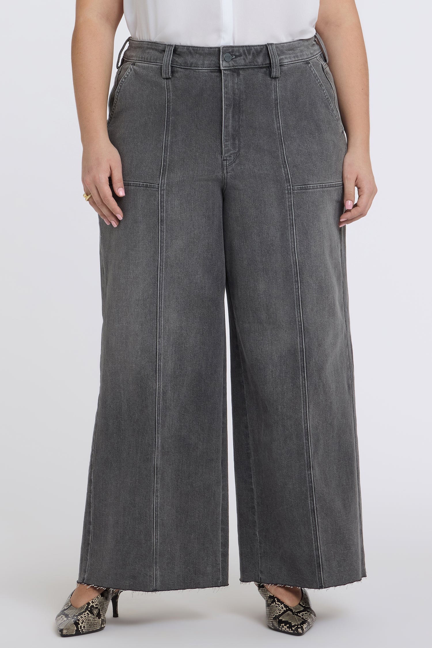 Simone Wide Leg Jeans In Plus Size - Dusty Ash - Image 4
