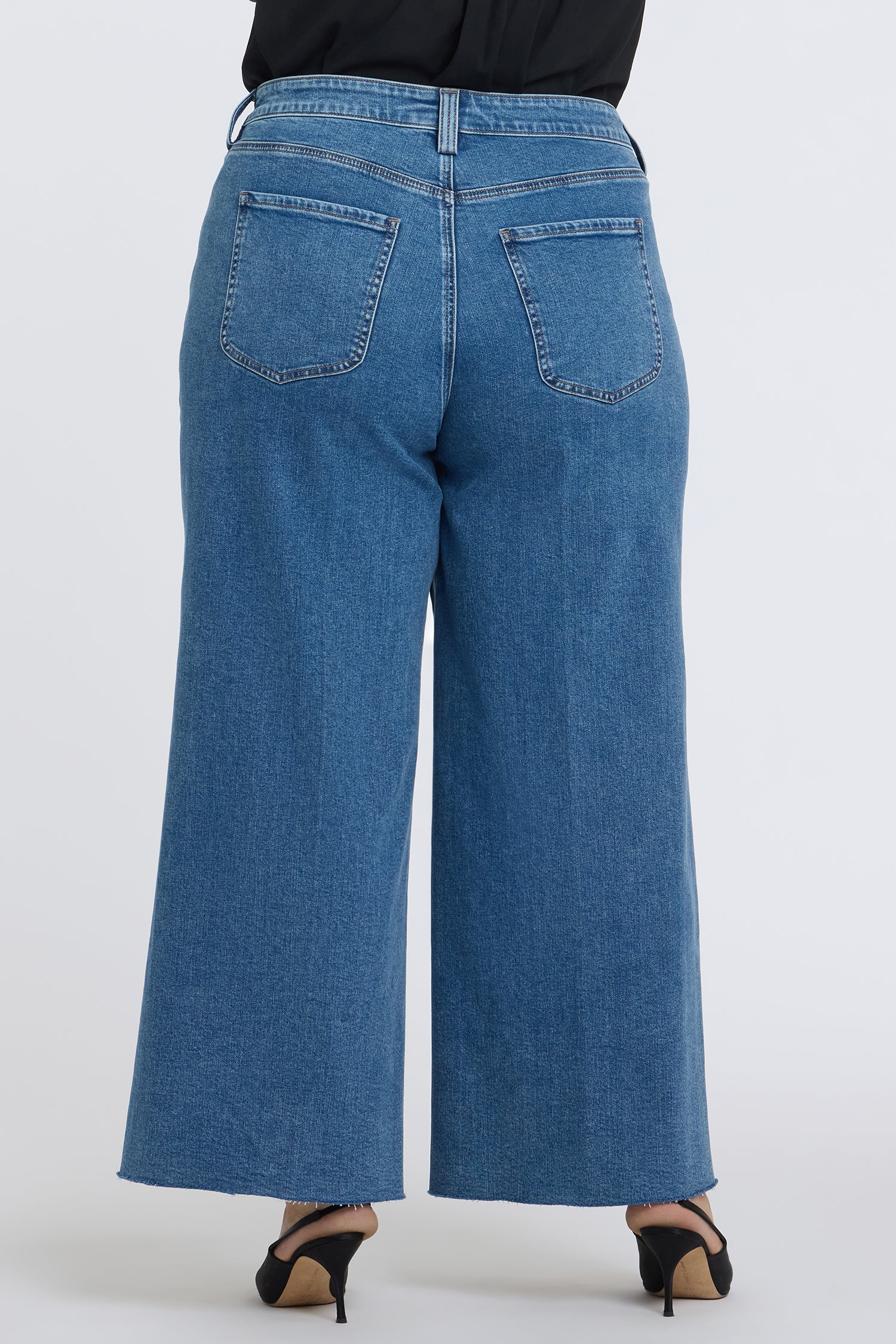 Simone Wide Leg Jeans In Plus Size - Salton - Image 3