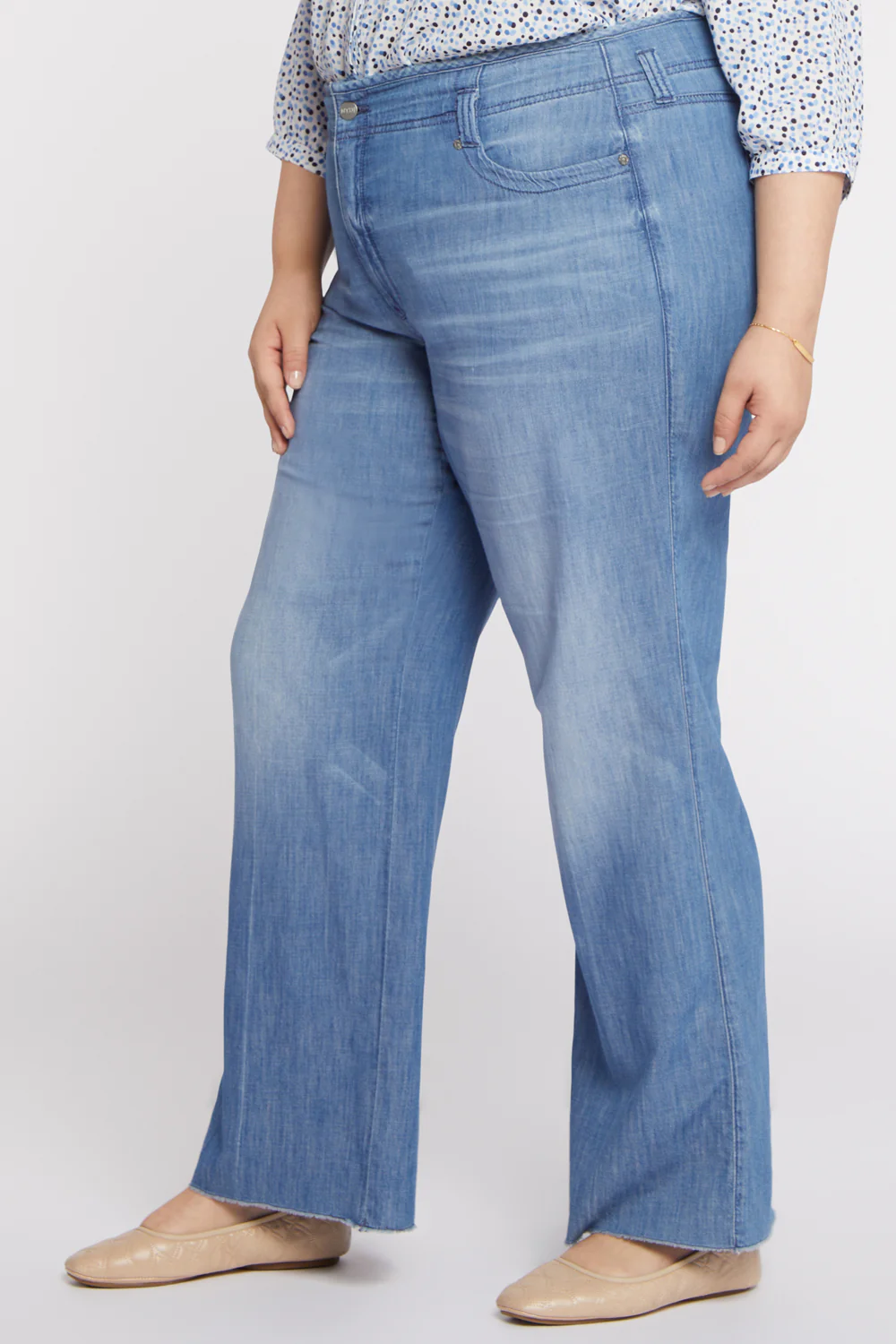 Teresa Wide Leg Jeans In Plus Size - Everly - Image 3