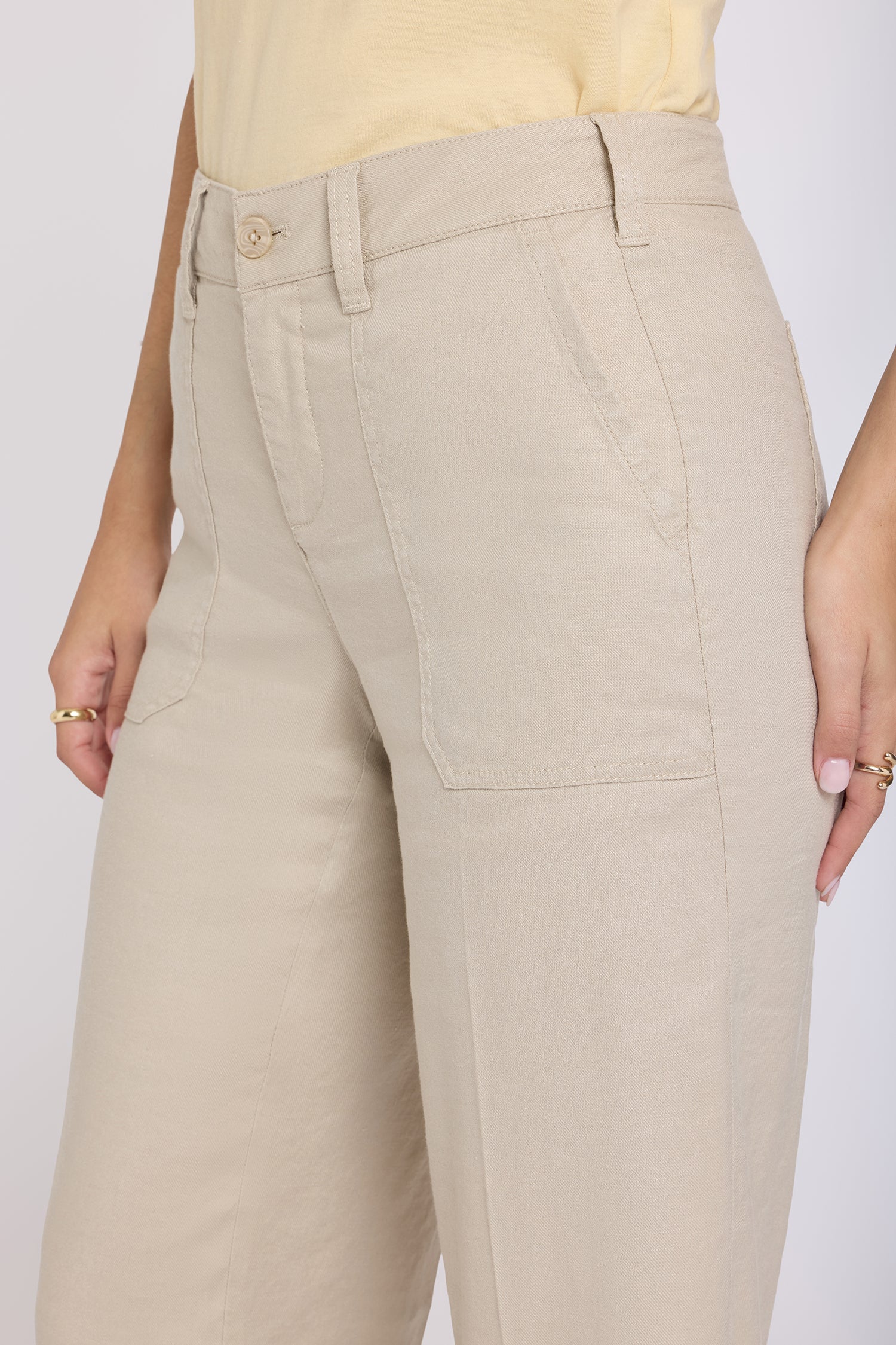 Wide Leg Cargo Capri Pants - Feather - Image 5