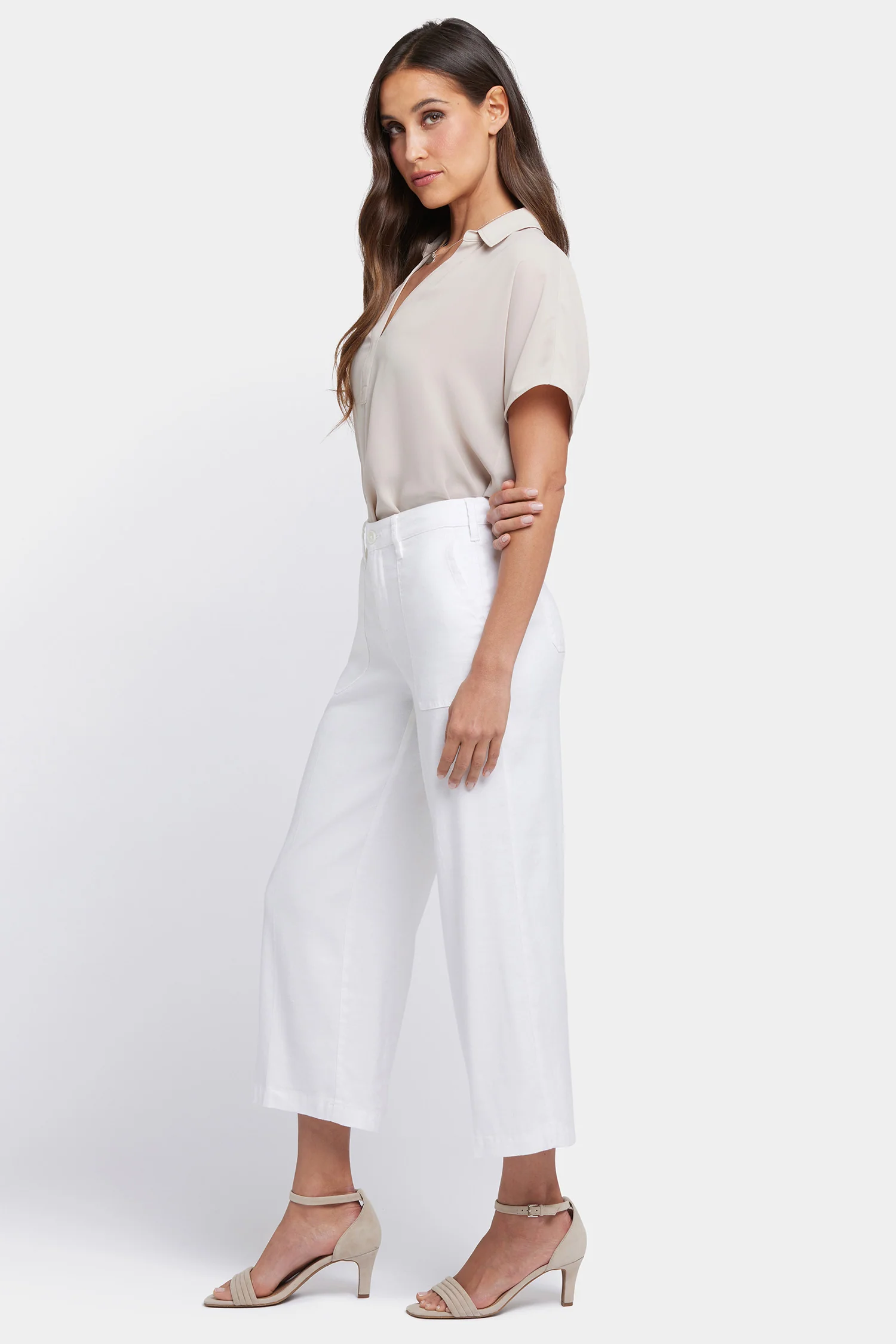 Wide Leg Cargo Capri Pants In Petite - Optic White - Image 5