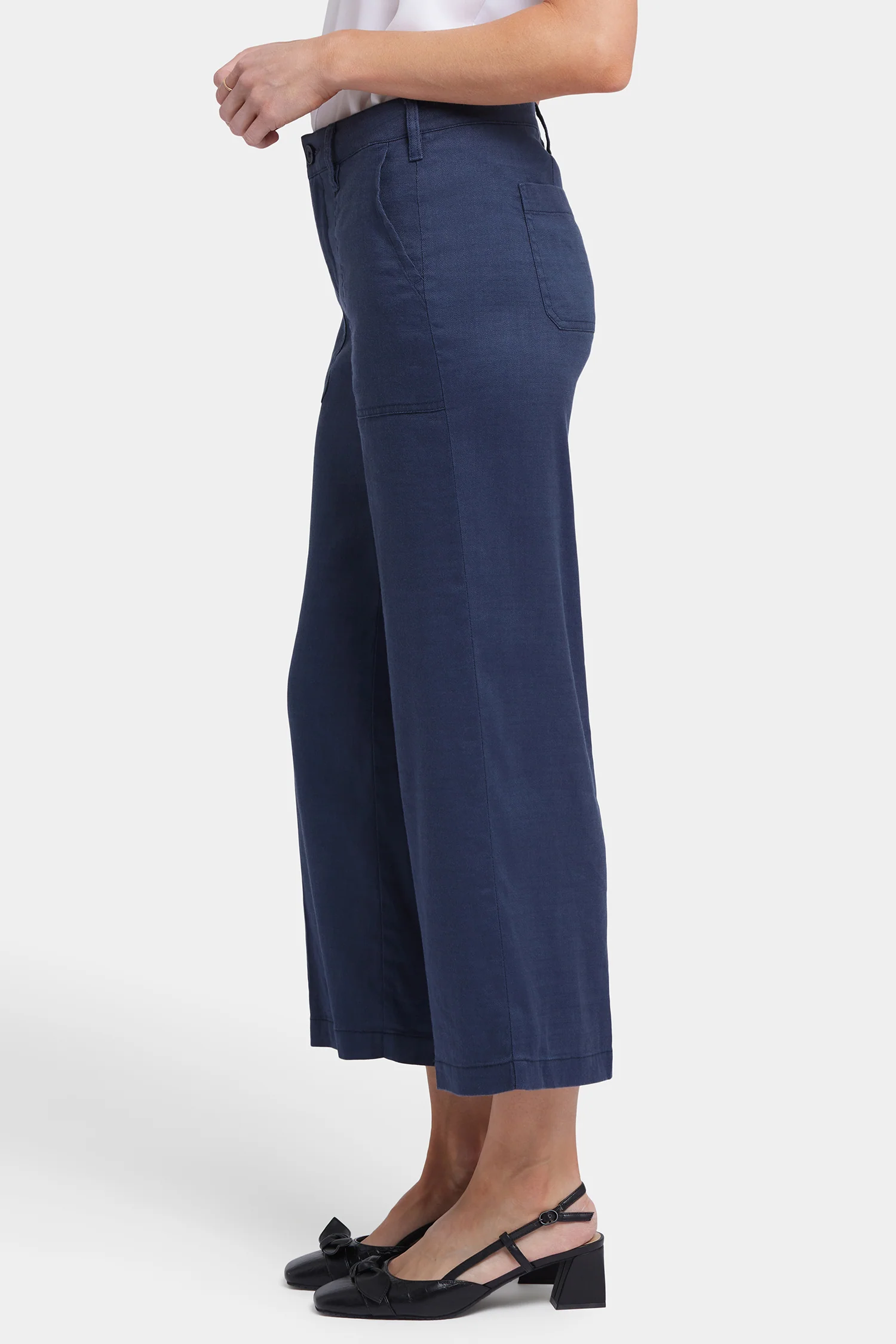 Wide Leg Cargo Capri Pants In Petite - Oxford Navy - Image 3