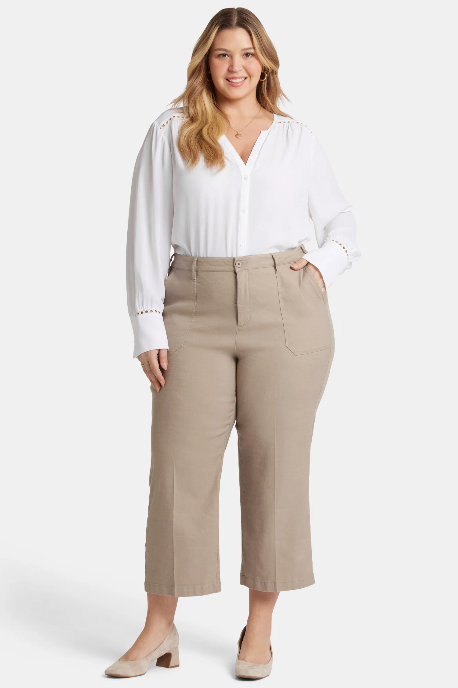 Wide Leg Cargo Capri Pants In Plus Size - Saddlewood - Image 4