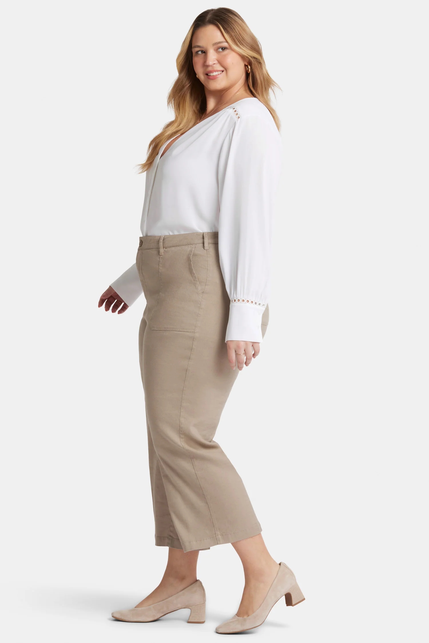 Wide Leg Cargo Capri Pants In Plus Size - Saddlewood - Image 5
