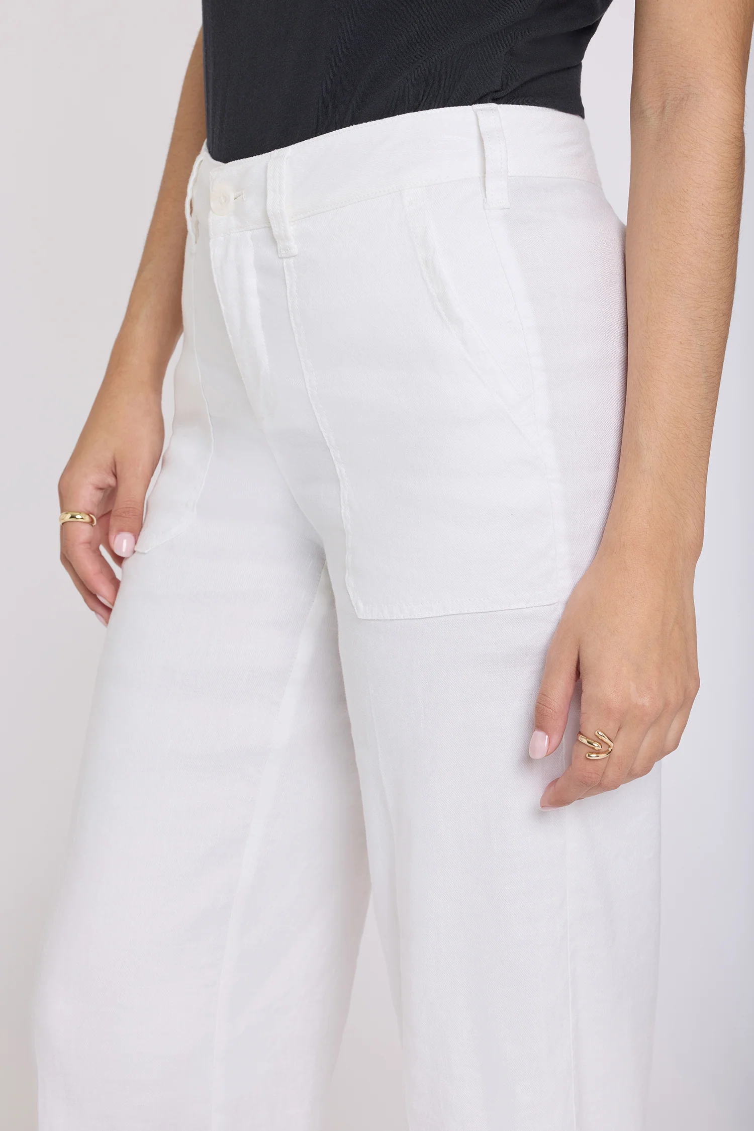 Wide Leg Cargo Capri Pants - Optic White - Image 5